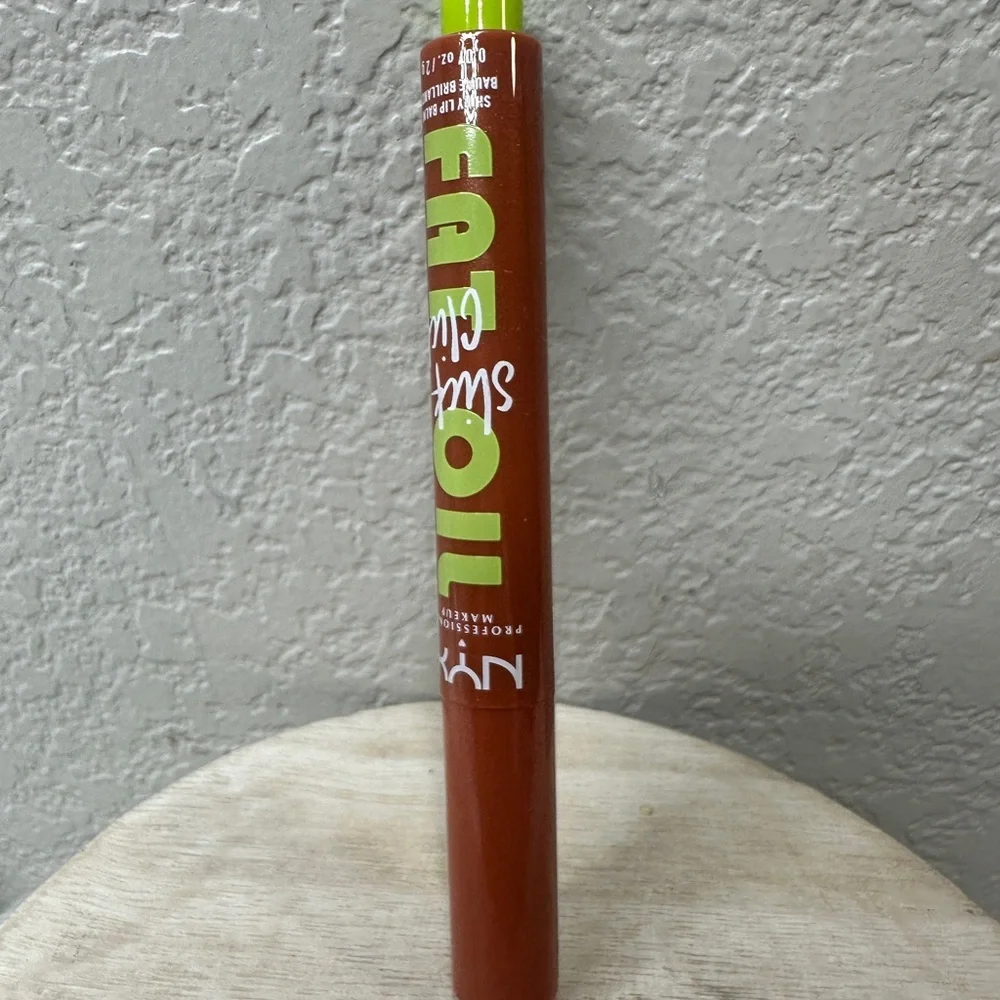 $5 🌙 NYX Fat Oil Slick Click Like Balm In Hits‎ Different Full ed 🆕